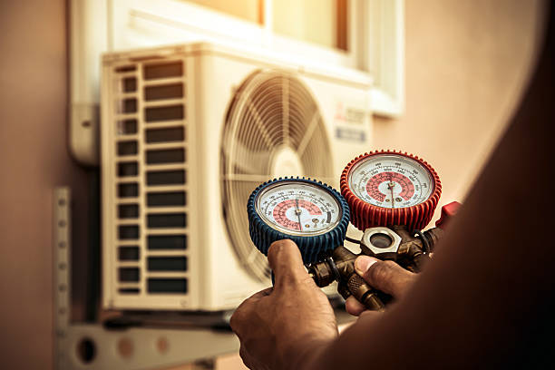 Professional Ac Installation technician working in Haskell, TX